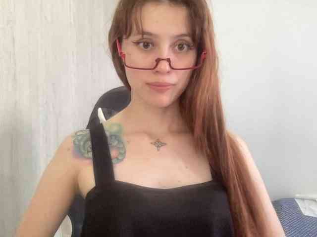 RevySadashiTrue webcam