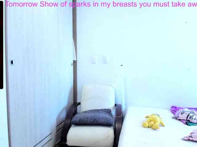 RevySadashiTrue webcam