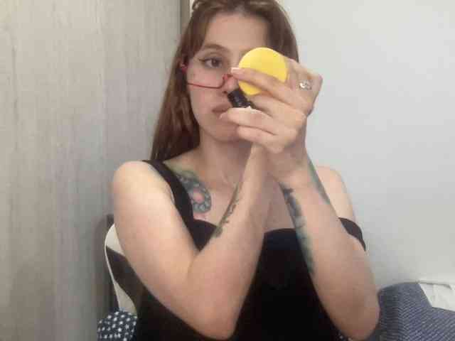 RevySadashiTrue webcam