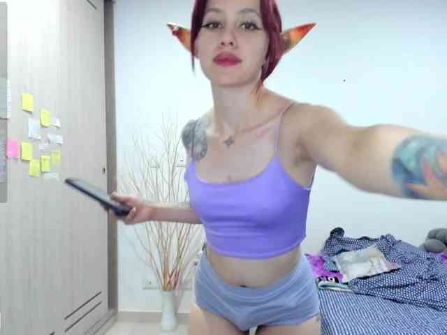 RevySadashiTrue webcam