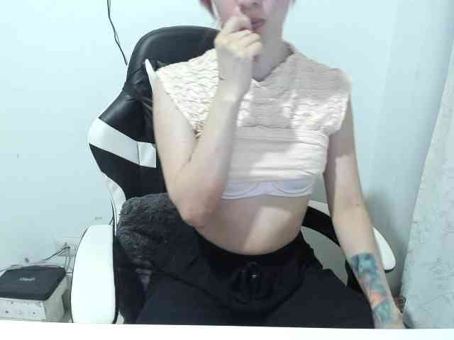 RevySadashiTrue webcam