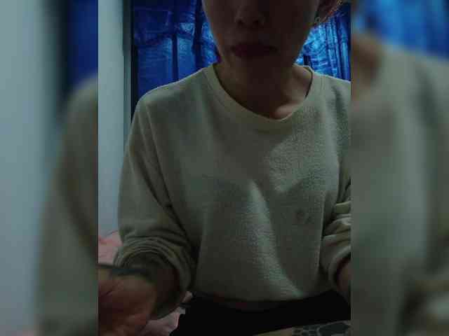 RevySadashiTrue webcam