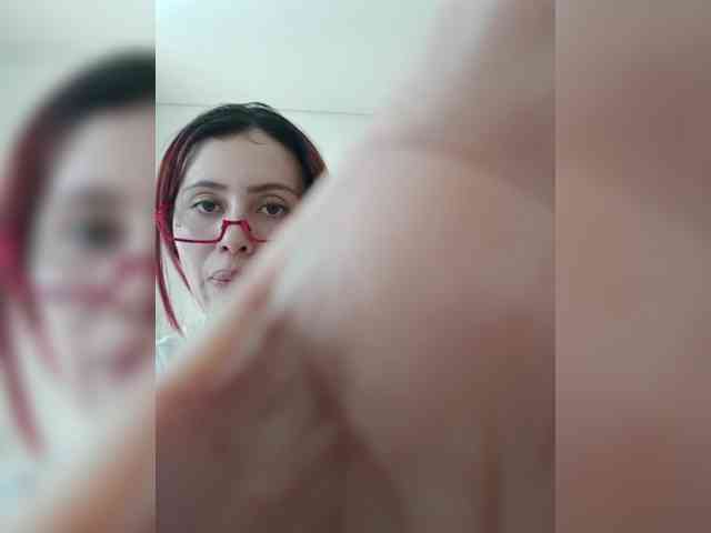 RevySadashiTrue webcam