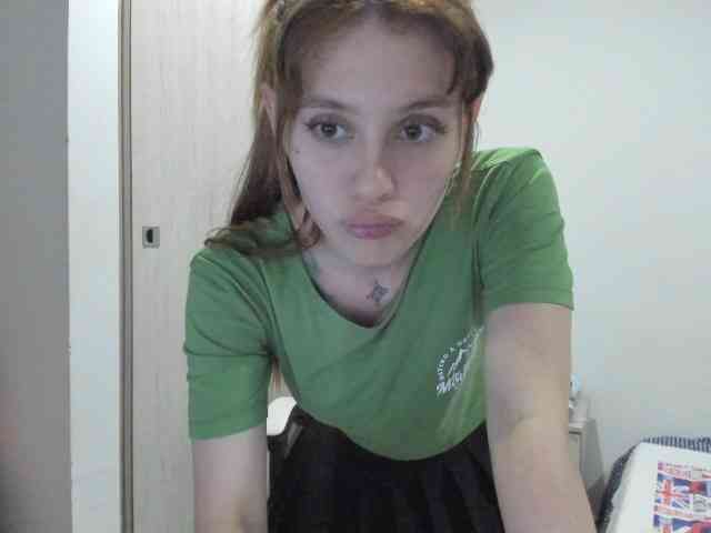 RevySadashiTrue webcam