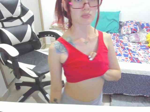 RevySadashiTrue webcam