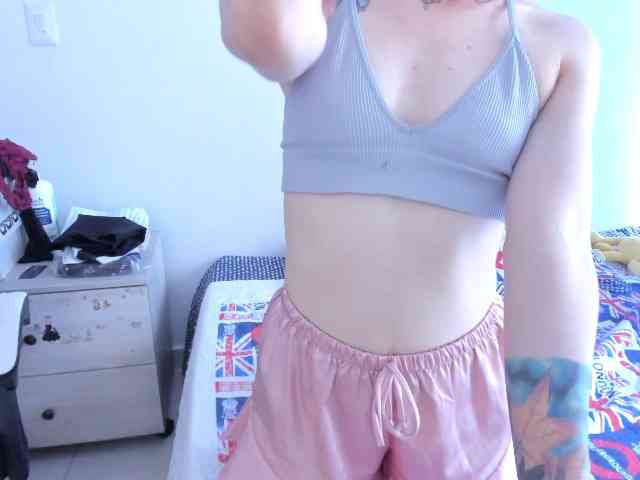 RevySadashiTrue webcam