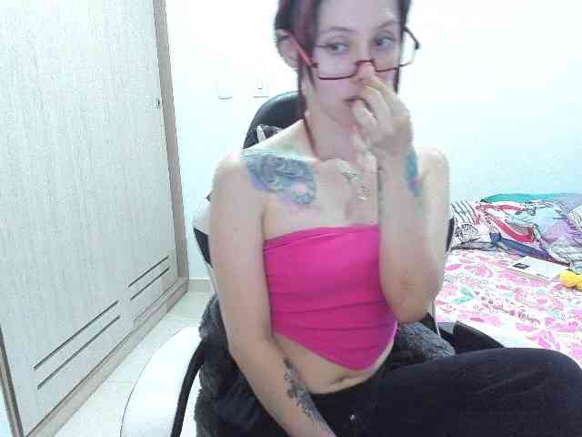 RevySadashiTrue webcam