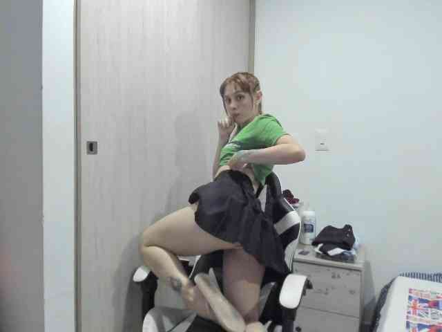 RevySadashiTrue webcam