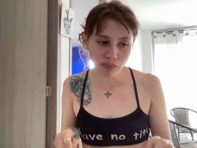 RevySadashiTrue webcam