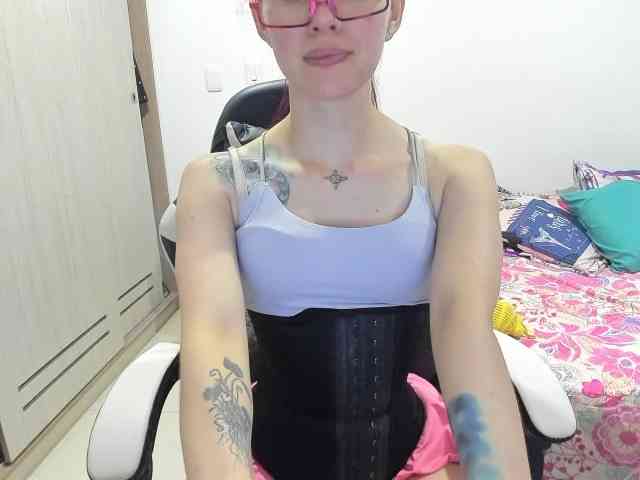 RevySadashiTrue webcam