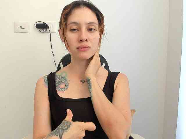 RevySadashiTrue webcam