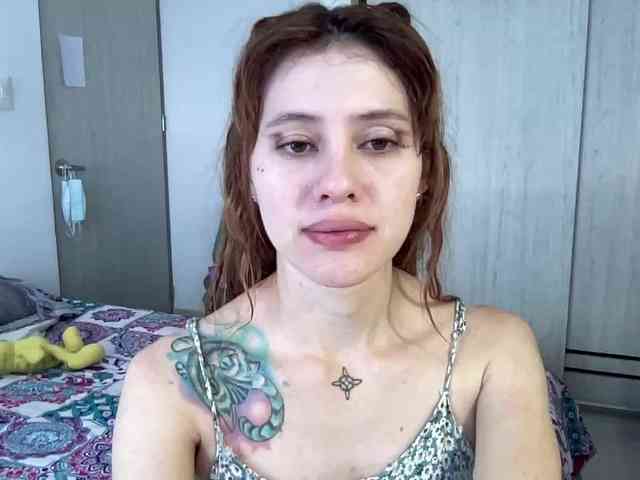 RevySadashiTrue webcam