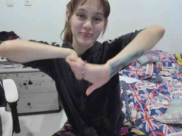 RevySadashiTrue webcam