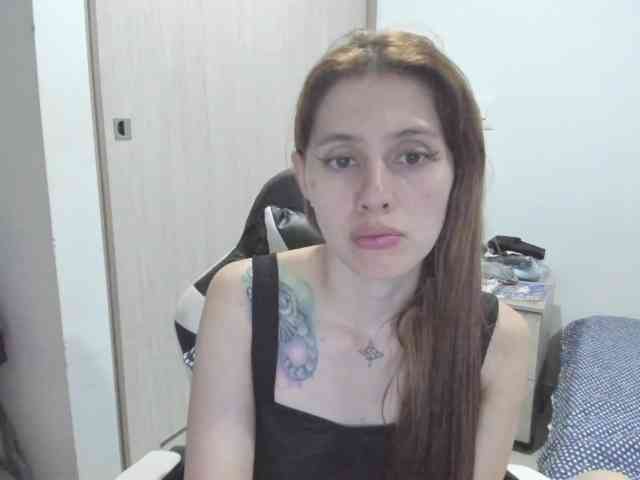 RevySadashiTrue webcam