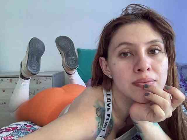 RevySadashiTrue webcam