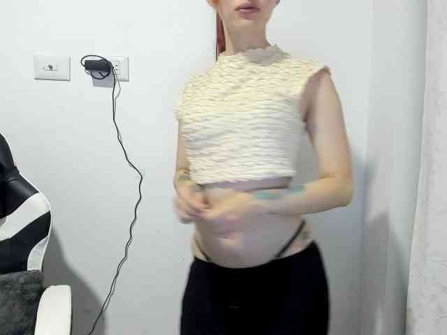 RevySadashiTrue webcam