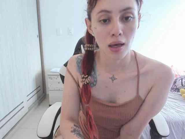 RevySadashiTrue webcam