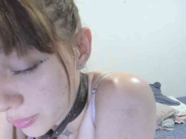 RevySadashiTrue webcam