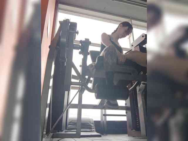 RevySadashiTrue webcam