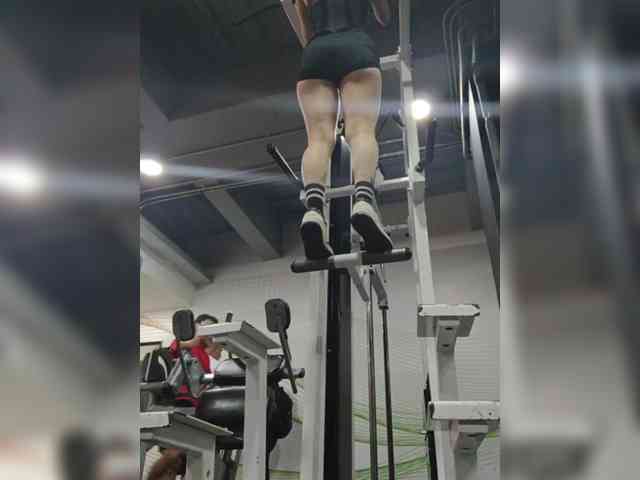 RevySadashiTrue webcam