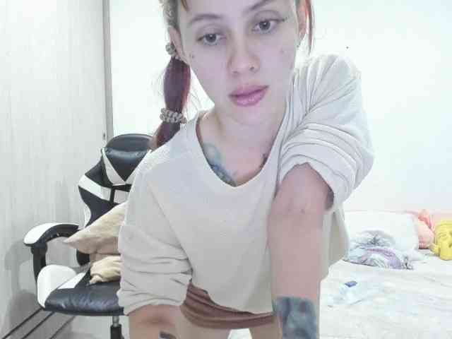 RevySadashiTrue webcam