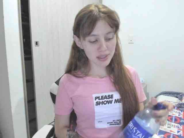 RevySadashiTrue webcam