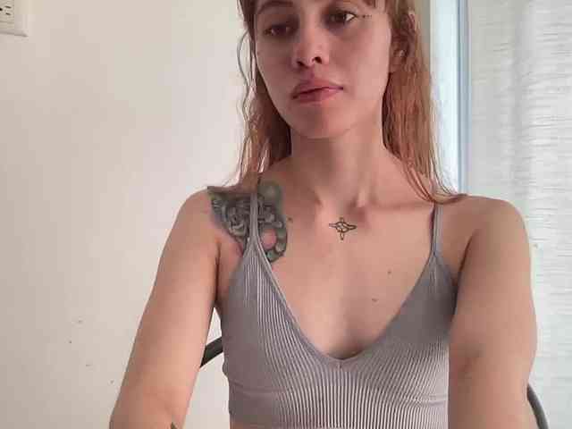 RevySadashiTrue webcam