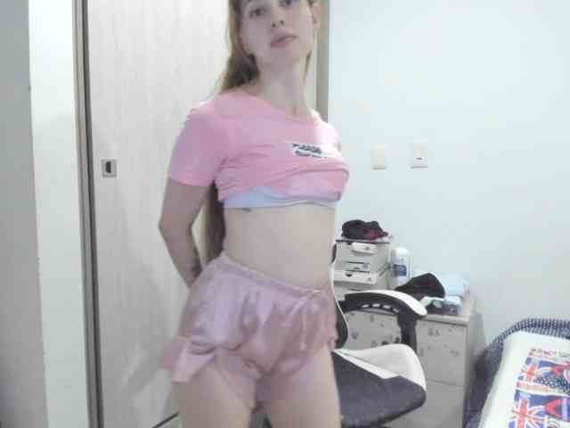 RevySadashiTrue webcam