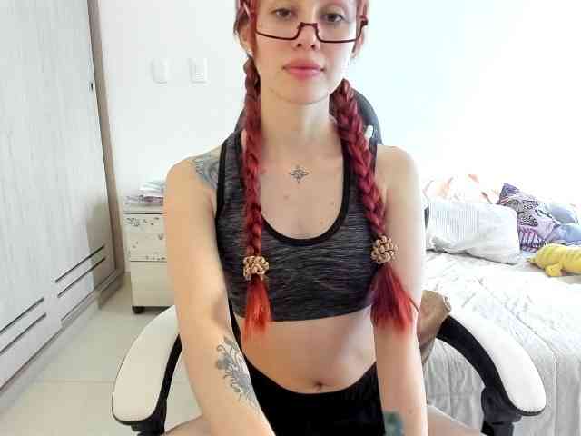 RevySadashiTrue webcam