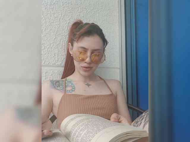 RevySadashiTrue webcam