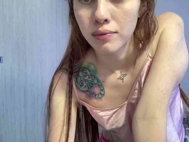 RevySadashiTrue webcam