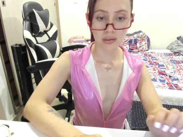 RevySadashiTrue webcam