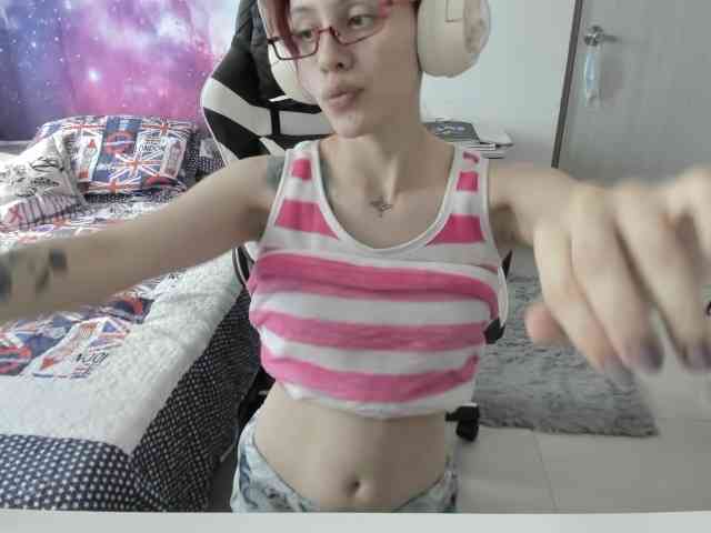 RevySadashiTrue webcam