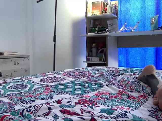 RevySadashiTrue webcam