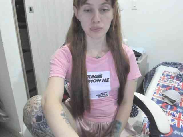 RevySadashiTrue webcam