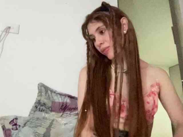 RevySadashiTrue webcam