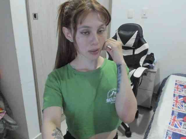 RevySadashiTrue webcam