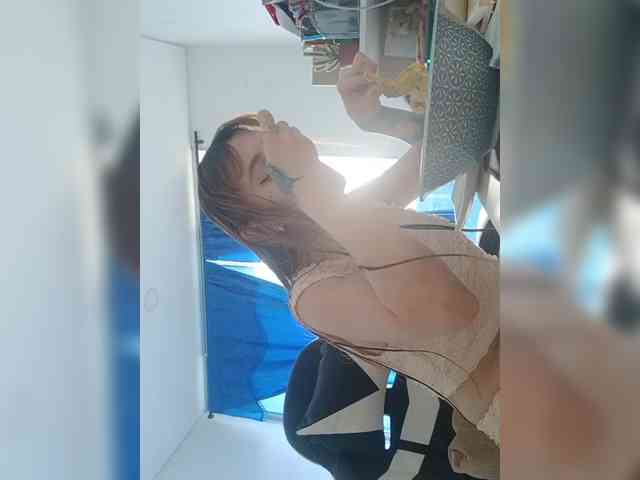 RevySadashiTrue webcam