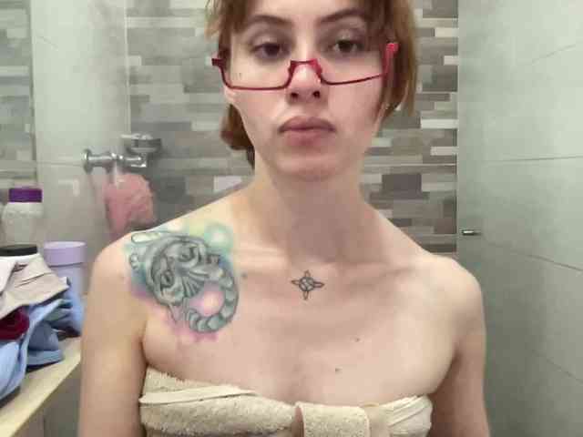 RevySadashiTrue webcam