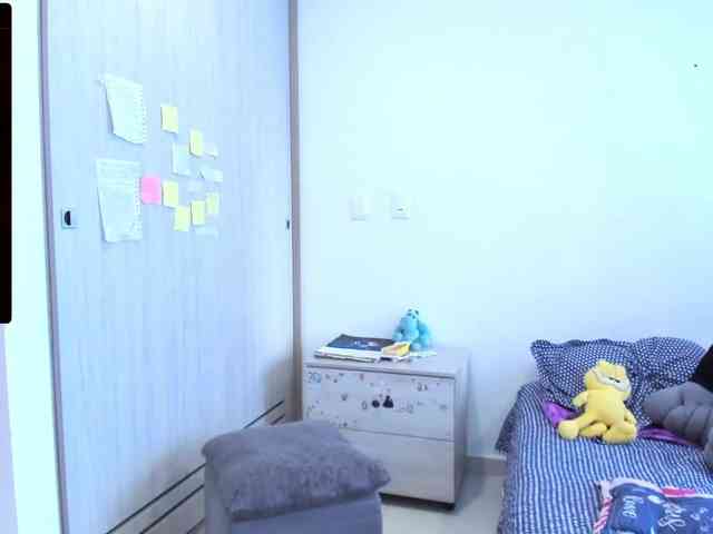 RevySadashiTrue webcam
