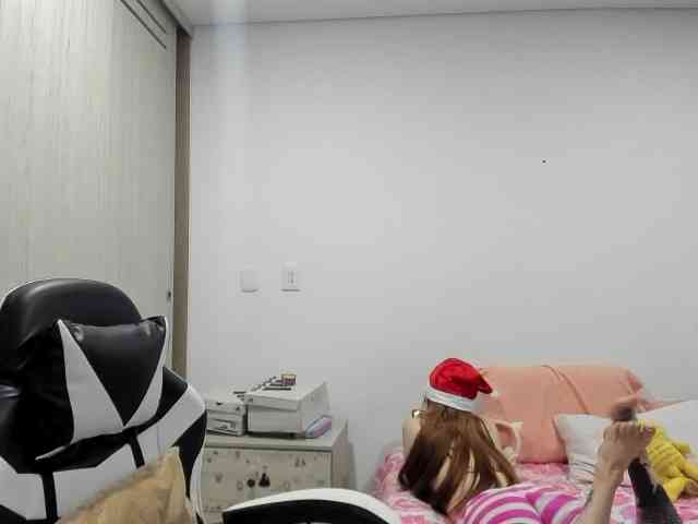 RevySadashiTrue webcam