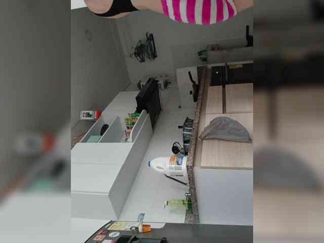 RevySadashiTrue webcam