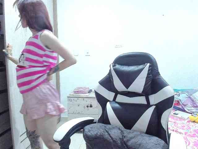 RevySadashiTrue webcam