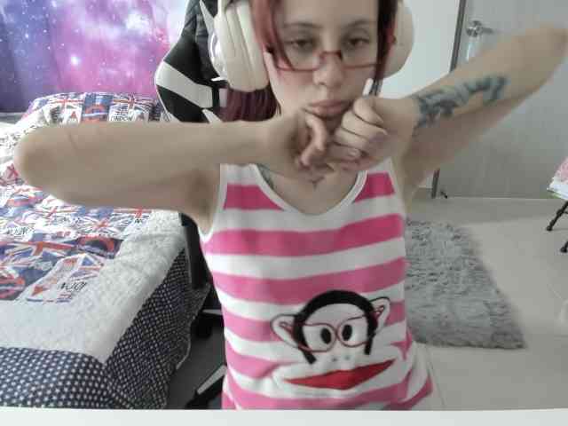 RevySadashiTrue webcam