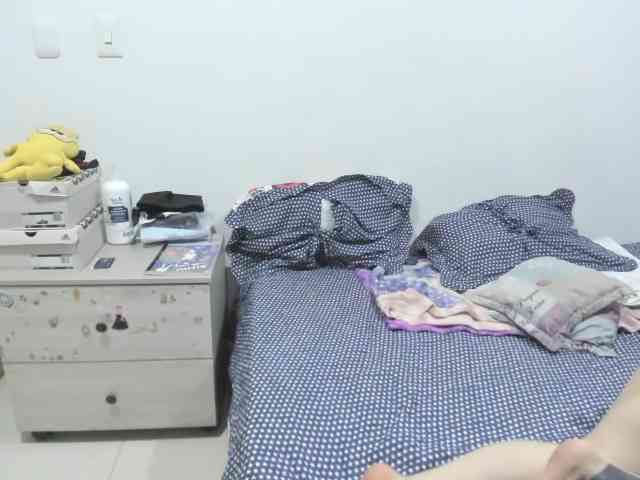 RevySadashiTrue webcam