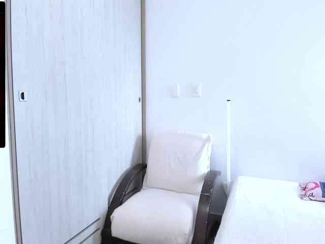 RevySadashiTrue webcam