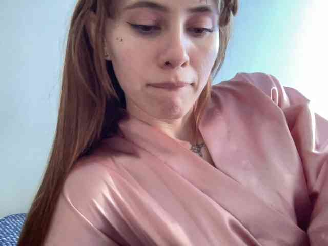 RevySadashiTrue webcam