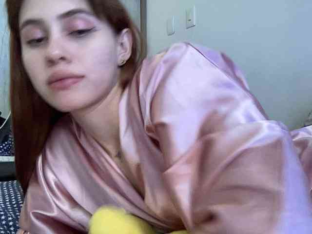 RevySadashiTrue webcam