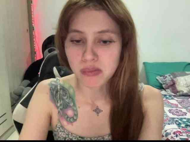 RevySadashiTrue webcam