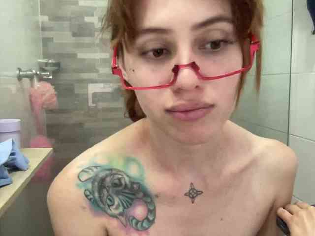 RevySadashiTrue webcam